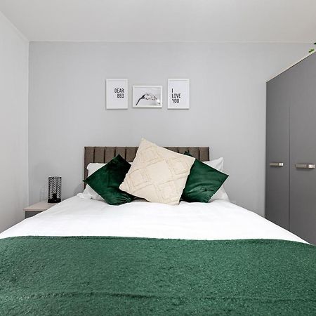 Cosy Modern Apt In Heart Of Stockport - Sleeps 4 Appartamento Esterno foto