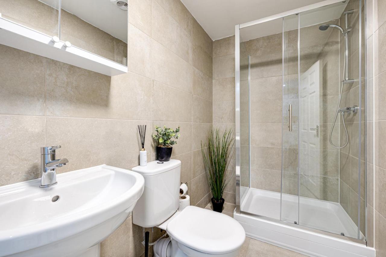 Cosy Modern Apt In Heart Of Stockport - Sleeps 4 Appartamento Esterno foto