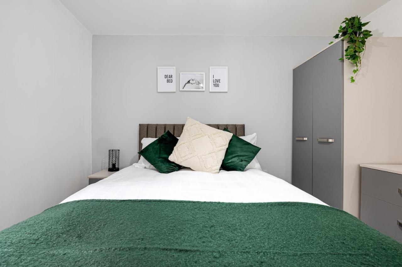 Cosy Modern Apt In Heart Of Stockport - Sleeps 4 Appartamento Esterno foto