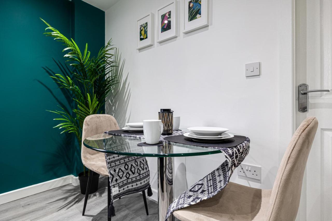 Cosy Modern Apt In Heart Of Stockport - Sleeps 4 Appartamento Esterno foto
