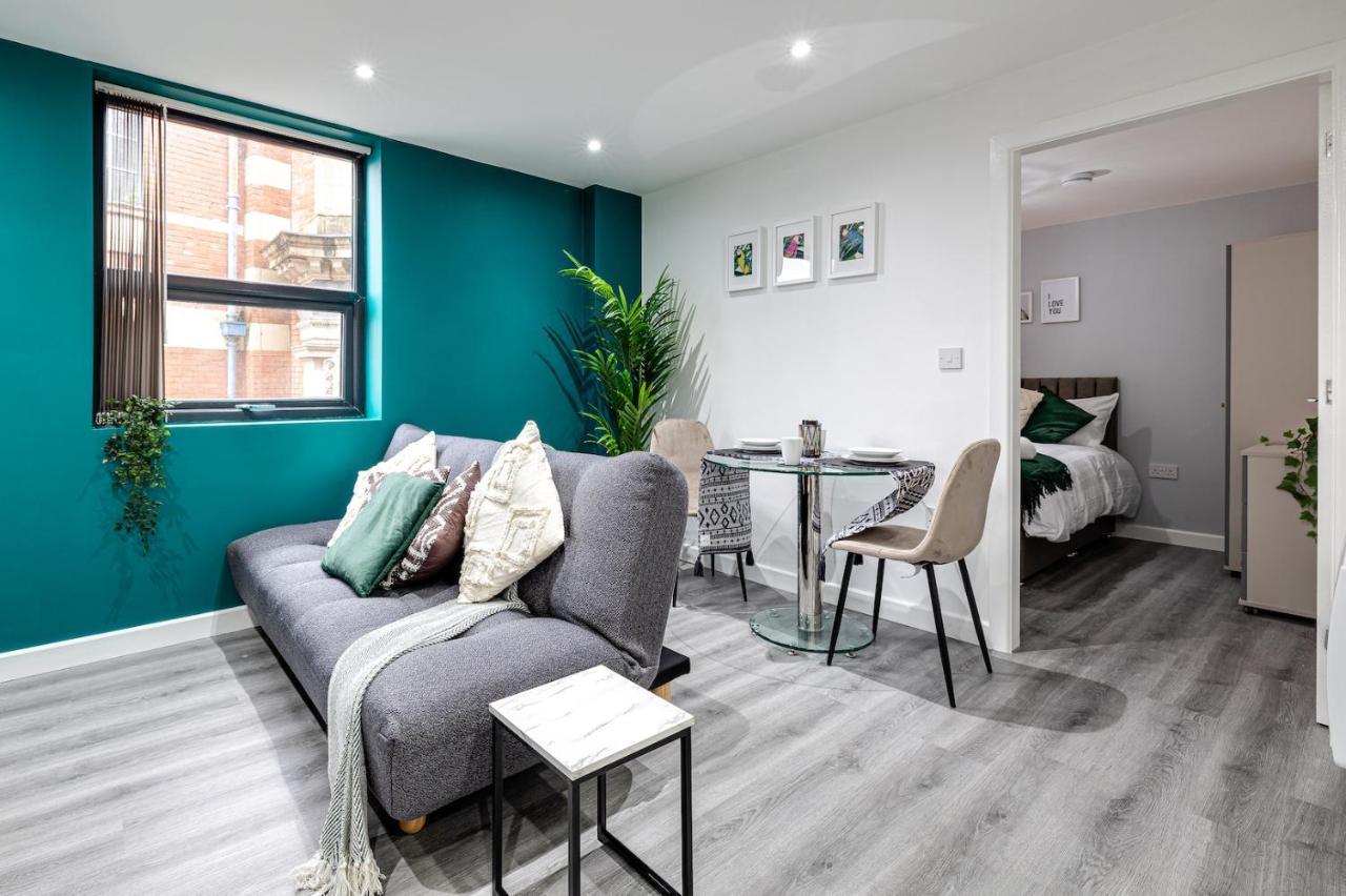 Cosy Modern Apt In Heart Of Stockport - Sleeps 4 Appartamento Esterno foto